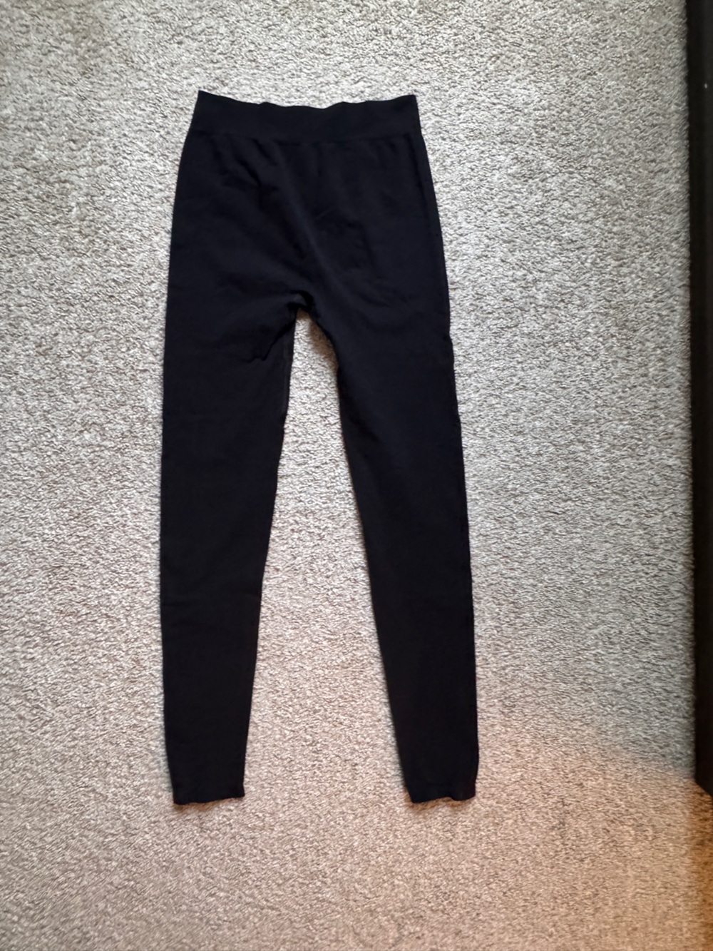 BASERANGE Black Oleta Leggings